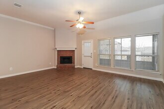 1625 Salado Tr in Weatherford, TX - Building Photo - Building Photo