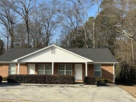 95 Valley Dr in Hartwell, GA - Building Photo