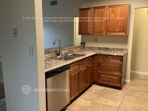 4005 W Sailboat Dr in Hollywood, FL - Building Photo - Building Photo