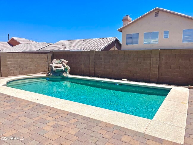 1315 W Michelle Dr in Phoenix, AZ - Building Photo - Building Photo