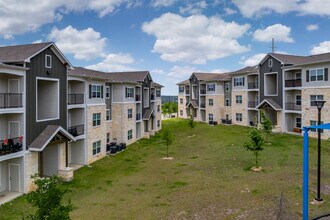Canyon Pass Apartment Homes in San Antonio, TX - Building Photo - Building Photo