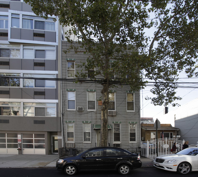 150 Skillman Ave in Brooklyn, NY - Building Photo - Building Photo