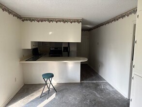 16990 Lake Charles Hwy in Leesville, LA - Building Photo - Building Photo