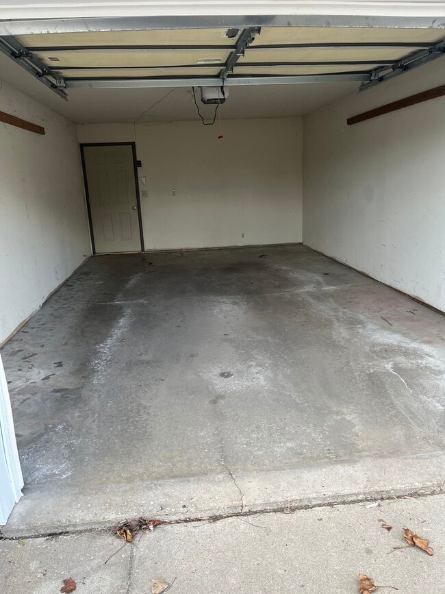 521 Partridge Ct, Unit 521 in Sullivan, WI - Foto de edificio - Building Photo