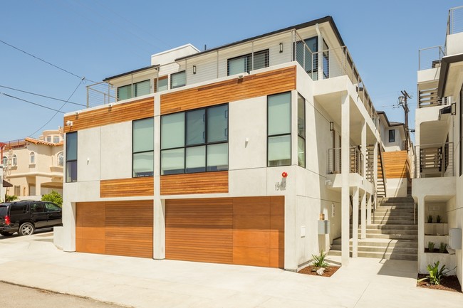 1542 Manhattan Ave in Hermosa Beach, CA - Building Photo - Building Photo