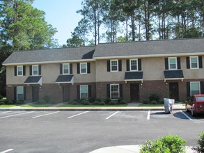 Mission Ridge Apartments in Hinesville, GA - Building Photo - Building Photo