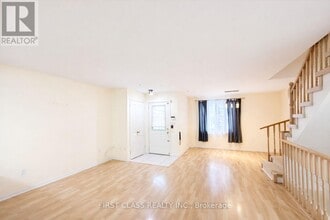 108 Finch Ave W in Toronto, ON - Building Photo - Building Photo