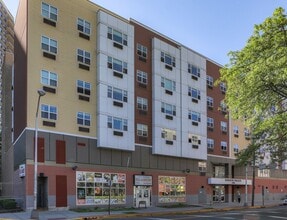 Horizon Heights in West New York, NJ - Building Photo - Building Photo