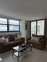 5845 Collins Ave in Miami Beach, FL - Building Photo - Building Photo