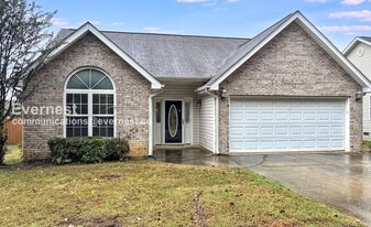 7102 Tyner Crossing Dr in Chattanooga, TN - Building Photo