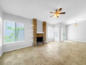 9819 Meadow Way in Converse, TX - Building Photo - Building Photo