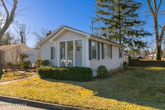 717 Harmony Rd in Middletown, NJ - Building Photo - Building Photo