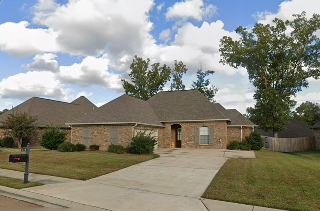 property at 112 Winchester Cv