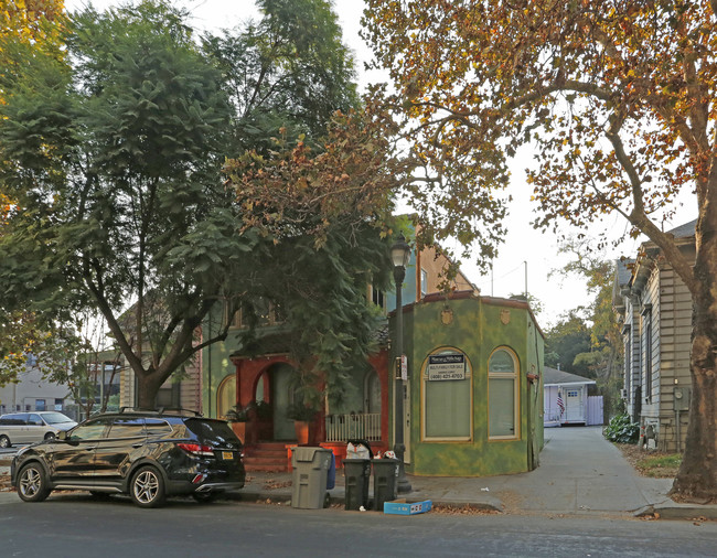 30 W Reed Rd in San Jose, CA - Foto de edificio - Building Photo