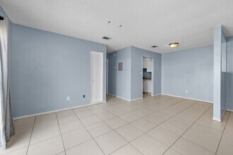 1555 Green Briar Pkwy in Gulf Breeze, FL - Building Photo - Building Photo