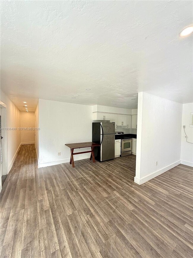 16890 NE 21st Ave in North Miami Beach, FL - Building Photo - Building Photo