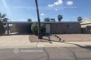 11814 N 30th Dr in Phoenix, AZ - Building Photo