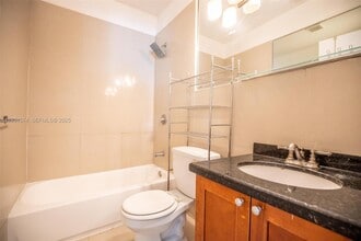 86 NE 50th Terrace in Miami, FL - Building Photo - Building Photo