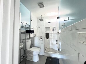 1051 W 170th St in Gardena, CA - Building Photo - Building Photo