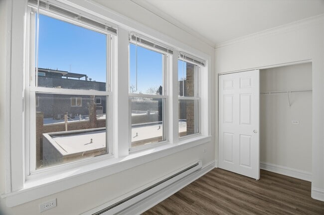 2936 W Palmer St in Chicago, IL - Building Photo - Building Photo