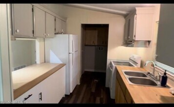 13716 John Williams Rd in Sanderson, FL - Building Photo - Building Photo