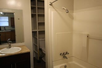 5002 S Rose St in Seattle, WA - Building Photo - Building Photo