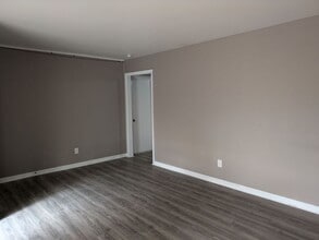 6350 Arrowhead Dr in Beaumont, TX - Building Photo - Building Photo