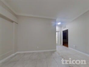 6300 Falcon Lair Dr, Unit 6305-7 in North Port, FL - Building Photo - Building Photo