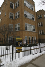 4913 N Avers Ave in Chicago, IL - Building Photo - Building Photo