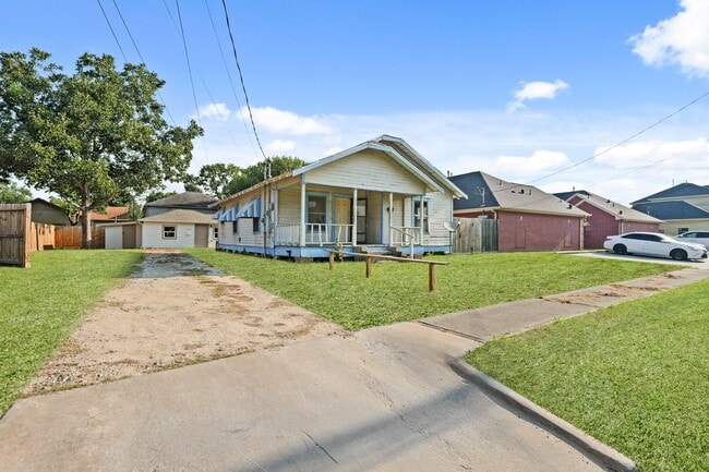 1909 4th St in Galena Park, TX - Building Photo - Building Photo