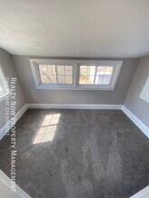 950 Greyton Rd in Cleveland Heights, OH - Building Photo - Building Photo