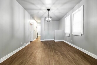 7917 S Ellis Ave in Chicago, IL - Building Photo - Building Photo