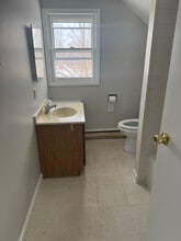 447 S Washington St, Unit 2 in Carthage, NY - Foto de edificio - Building Photo