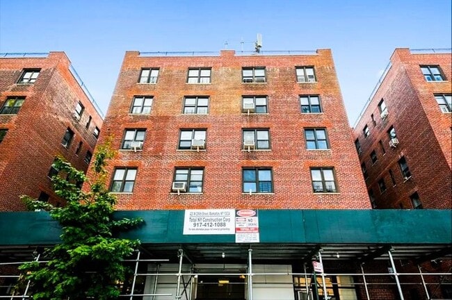 property at 420 W 206th St