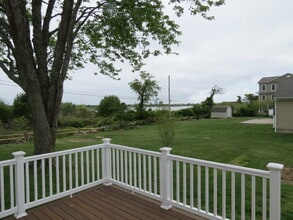 7 Herbert Dr in Narragansett, RI - Building Photo - Building Photo