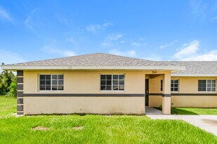 5141 Leonard Blvd S in Lehigh Acres, FL - Building Photo