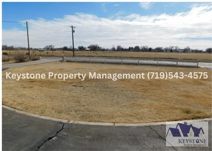 2239 County Farm Rd in Pueblo, CO - Building Photo - Building Photo