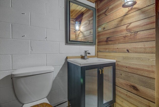 property at 2128 59th St