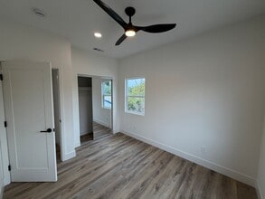 5090 Catoctin Dr in San Diego, CA - Building Photo - Building Photo