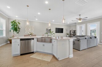 2013 Kirby Landing Dr in Houston, TX - Building Photo - Building Photo