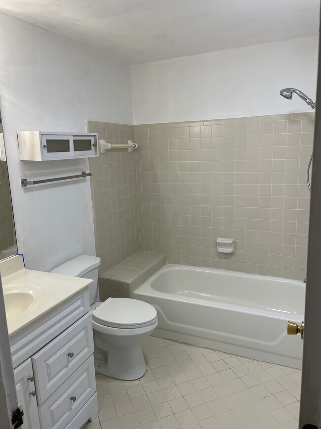1101 McGill Park Ave NE, Unit Mcgill Park in Atlanta, GA - Building Photo - Building Photo