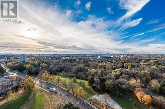 120-120 Torresdale Ave in Toronto, ON - Building Photo - Building Photo