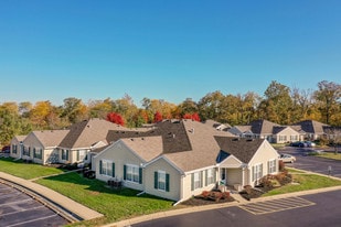 Creekside Villas in Dayton, OH - Building Photo
