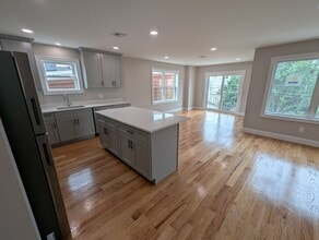 595 N 11th St in Newark, NJ - Building Photo - Building Photo