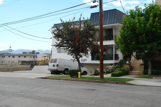 529 N Adams St in Glendale, CA - Building Photo - Building Photo