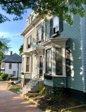 261 State St, Unit #6 in Portland, ME - Building Photo - Building Photo