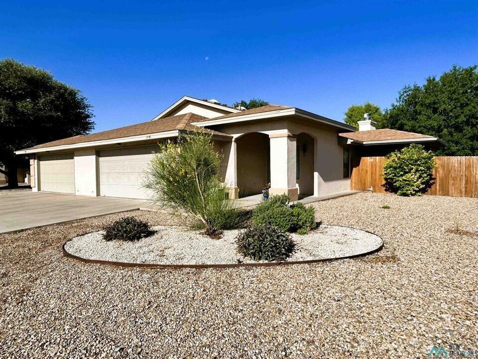 3206 N Richardson Ave in Roswell, NM - Building Photo