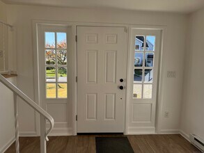 15 Sunwich Rd in Norwalk, CT - Building Photo - Building Photo