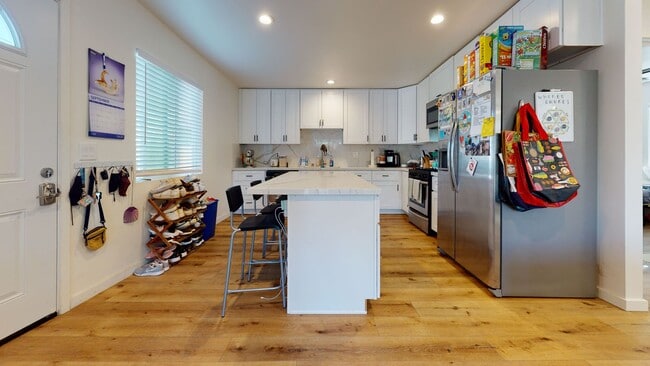 5630 Dorothy Dr
