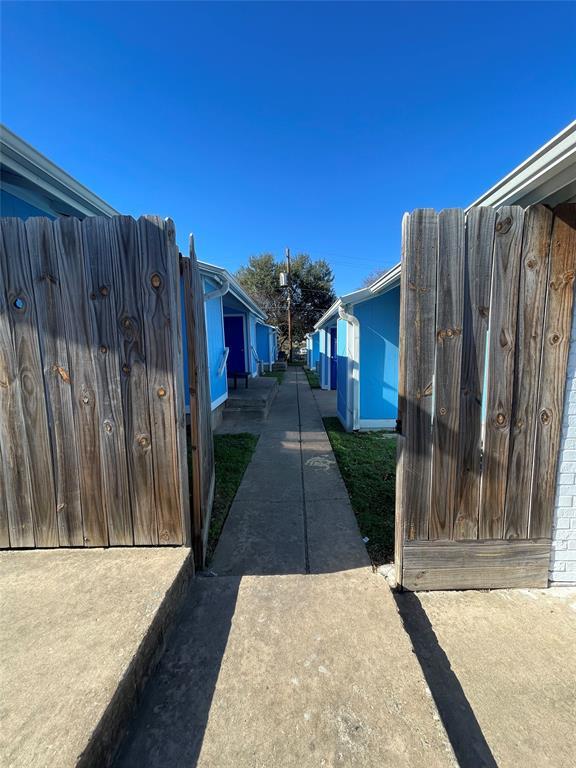 8208 Sam Rayburn Dr in Austin, TX - Building Photo - Building Photo